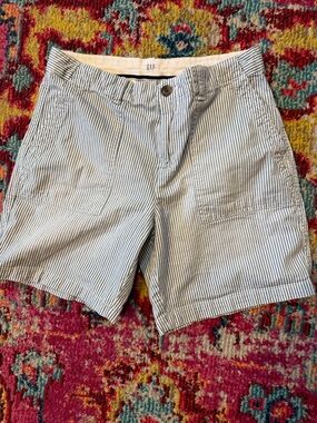 GAP Blue White Pinstripe Girlfriend Chino Shorts Size 2 Summer Classic